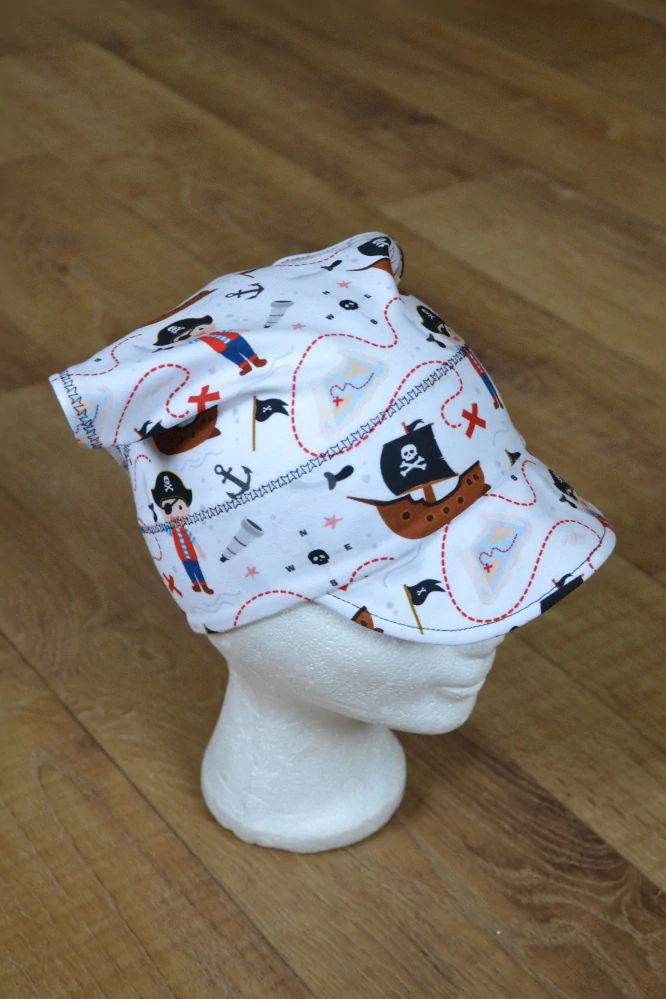 Dětský šátek s kšiltem "Pirátská výprava" vel. 48-50/1cm