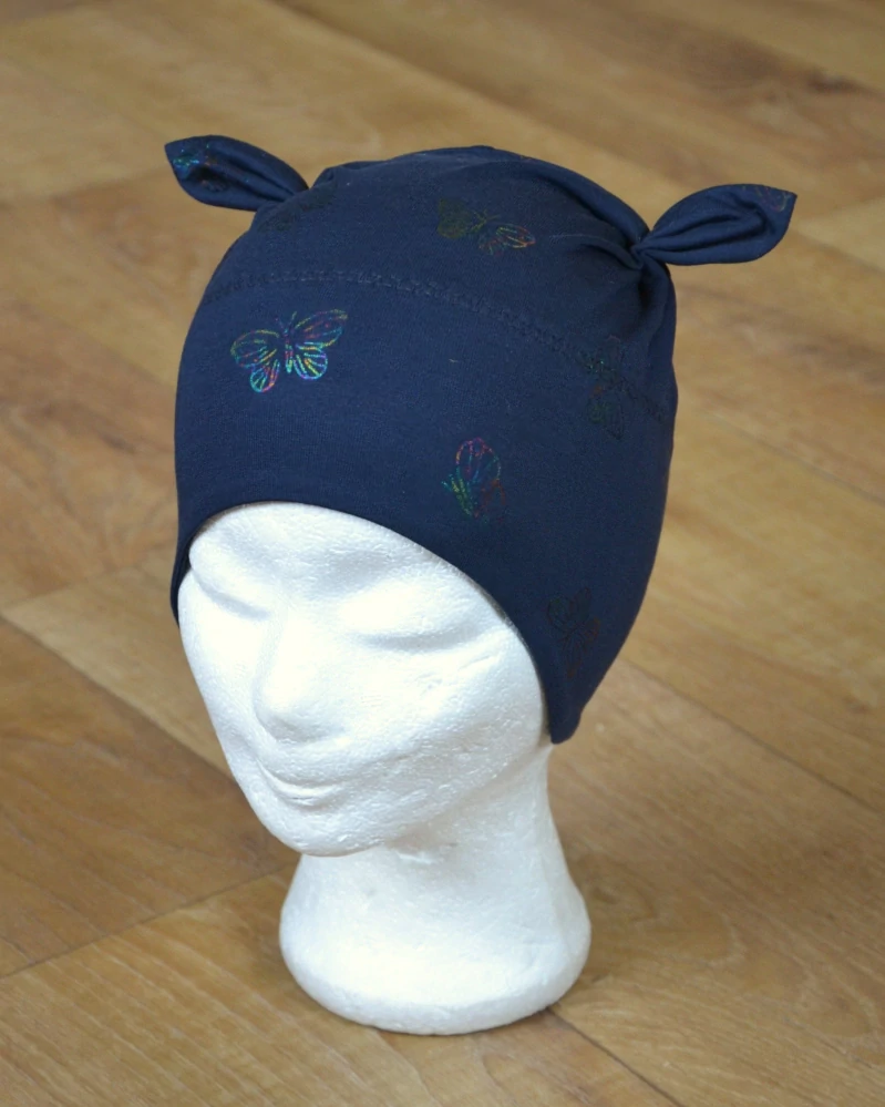 Čepice tvarovaná s oušky "Duhoví motýlci" vel. 47-51cm