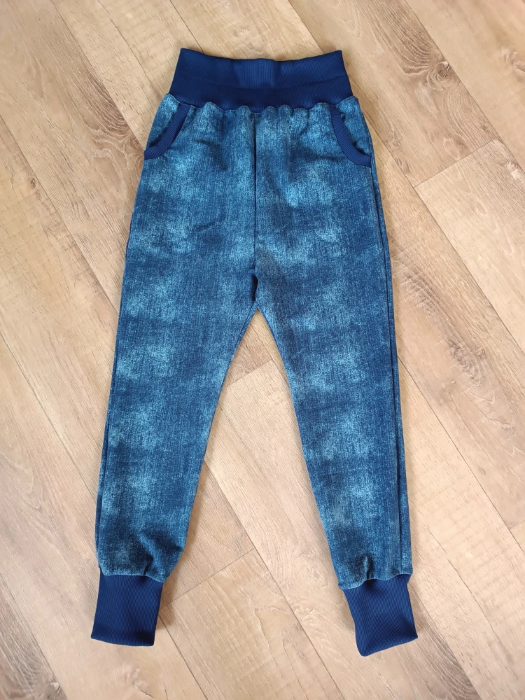 Rostoucí tepláky jeans s kapsami - vel. 122