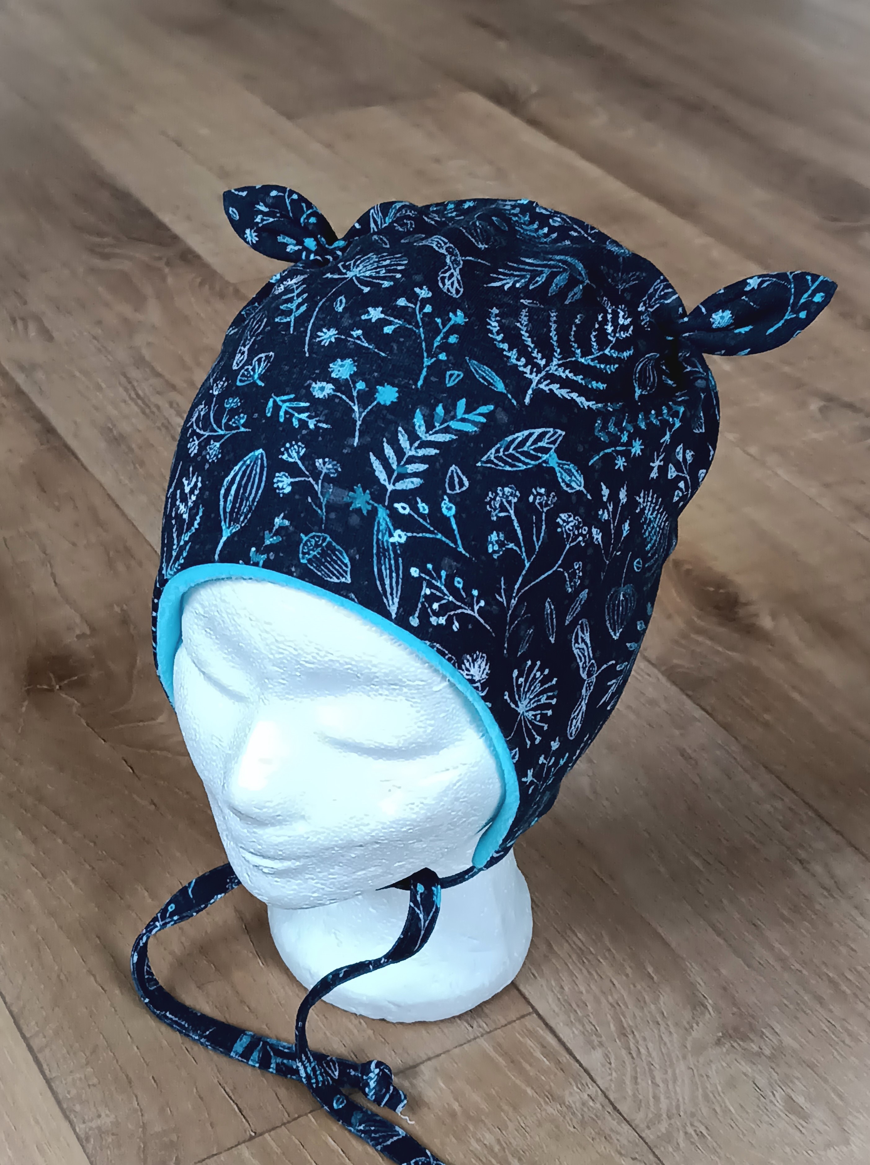 Zimní čepice s oušky na zavazování vel. 49-52/3cm