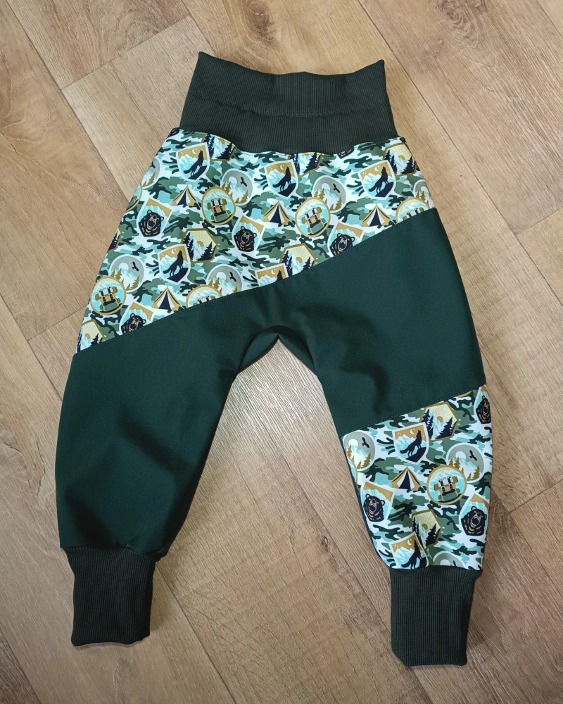 Rostoucí softshellové kalhoty "Táborová výprava" + Khaki softshell