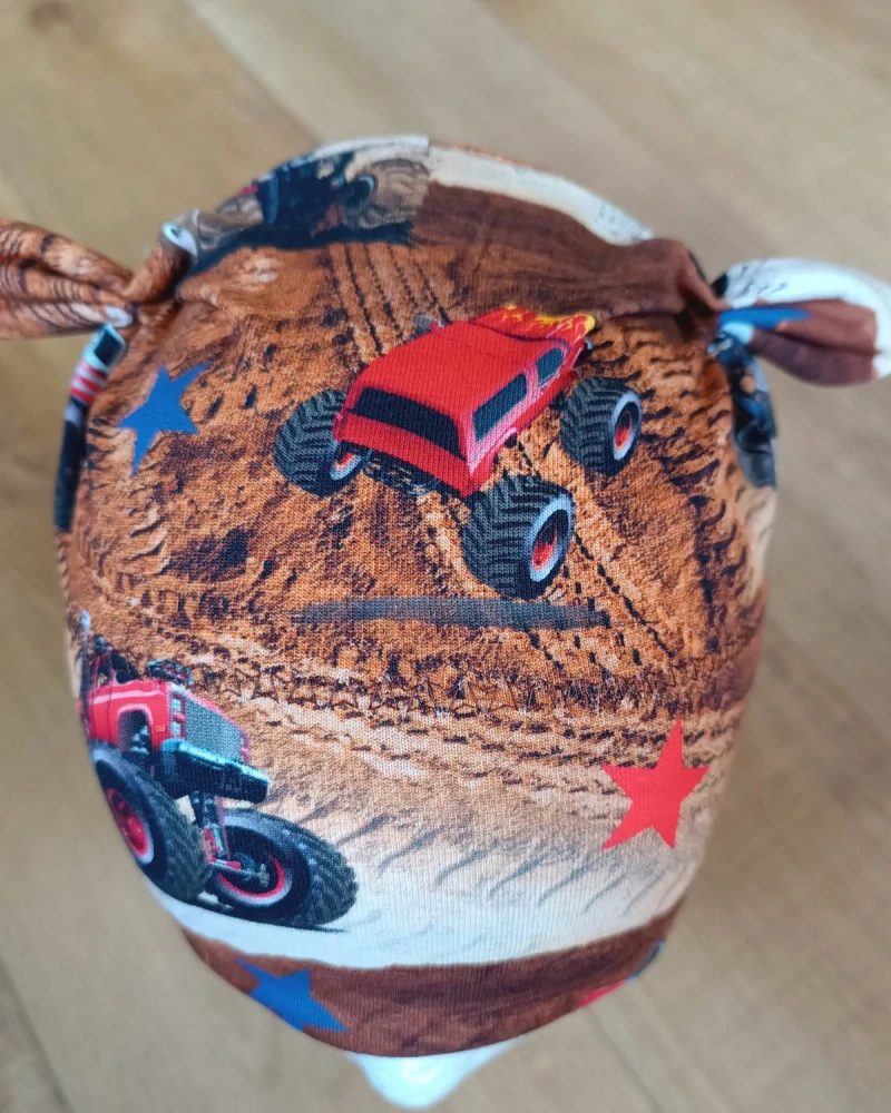 Čepice tvarovaná s oušky "Monster Truck" vel. 47-51cm
