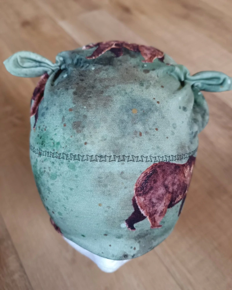 Čepice tvarovaná s oušky "Medvědí les" vel. 47-51cm