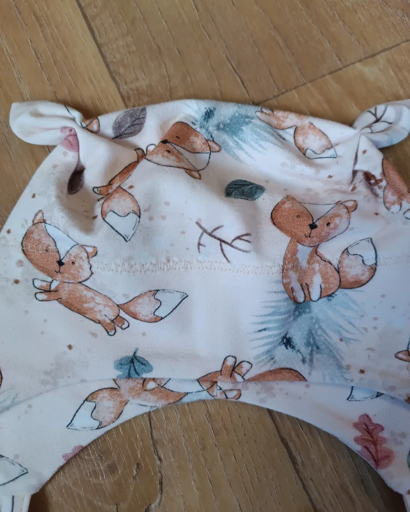 Čepice na zavazování s oušky "Lištičky" vel. 39-43cm