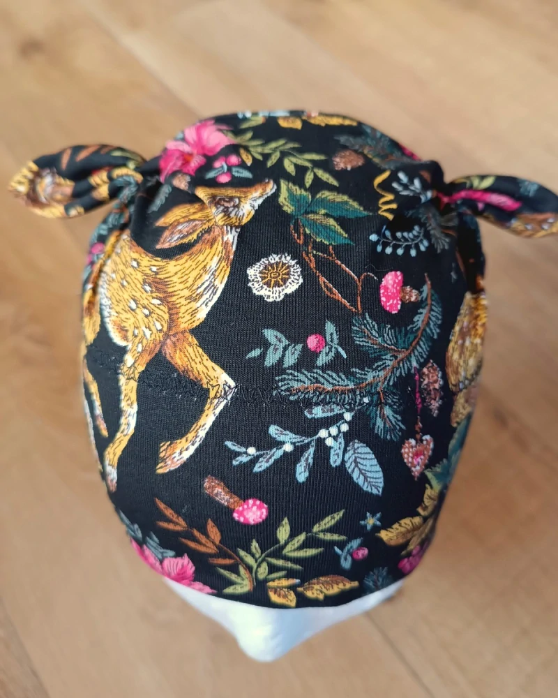 Čepice na zavazování s oušky "Tajemný les" vel. 47-51cm