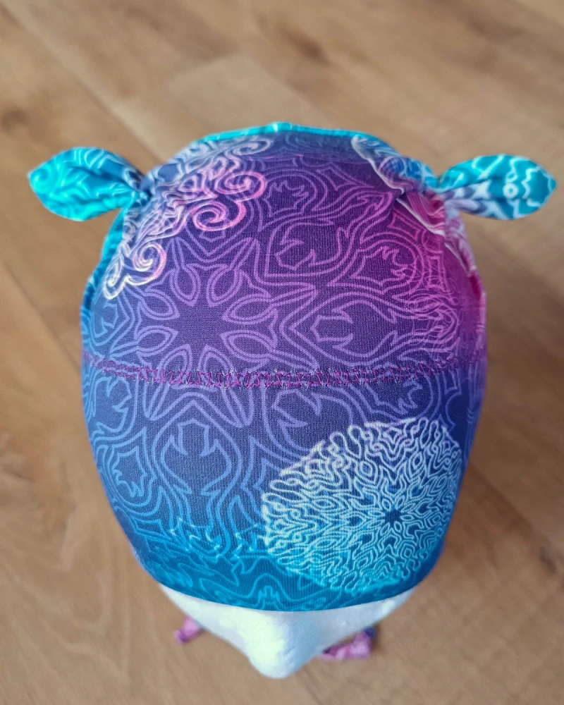 Čepice na zavazování s oušky "Fialová mandala" vel. 47-51cm