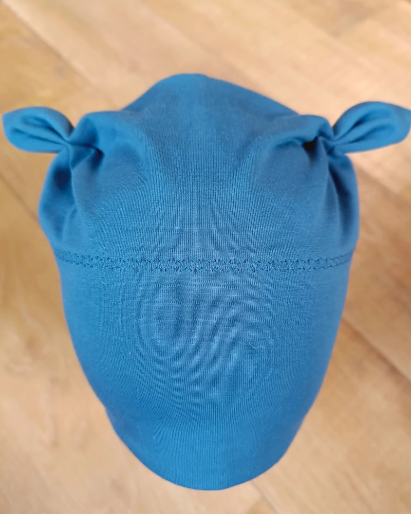 Čepice tvarovaná s oušky "modrá jeans"