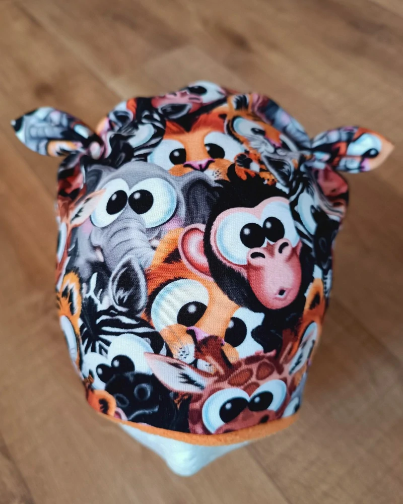 Zimní tvarovaná čepice s oušky "Vykulenci + oranžový fleece"