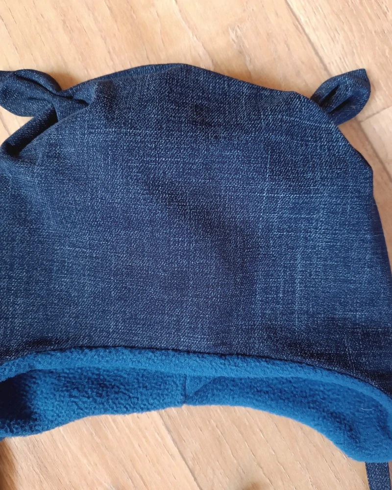 Zimní čepice na zavazování s oušky "Jeans + modrý fleece"