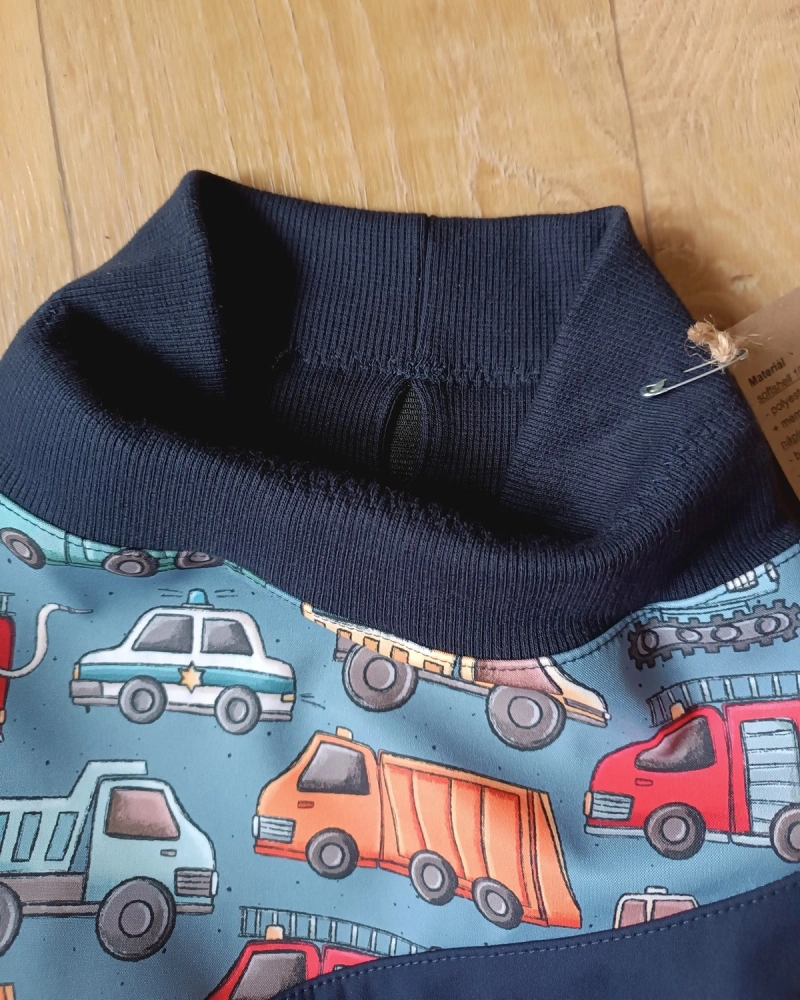Rostoucí softshellové kalhoty "Autíčkový svět" + tmavě modrý softshell
