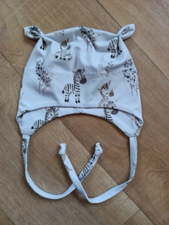 Čepice na zavazování s oušky "Malé zebry" vel. 39-43cm
