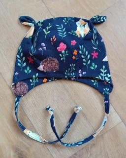 Čepice na zavazování s oušky "Ježek na louce"  vel. 43-47cm